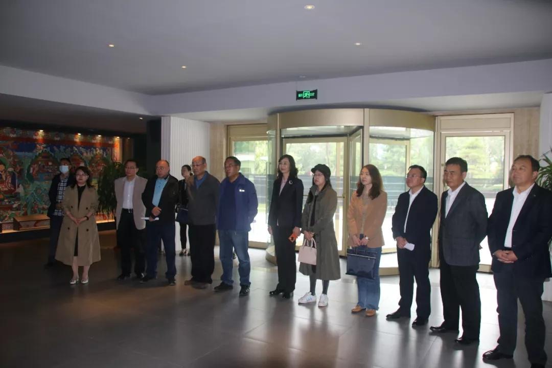 青海省科学技术协会主席王彤一行莅临我会会员单位金诃藏药调研